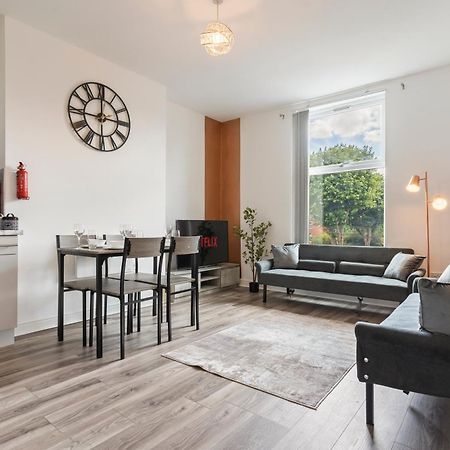 Bronze Haven - A Luxe And Cozy Stay In 버밍엄 외부 사진