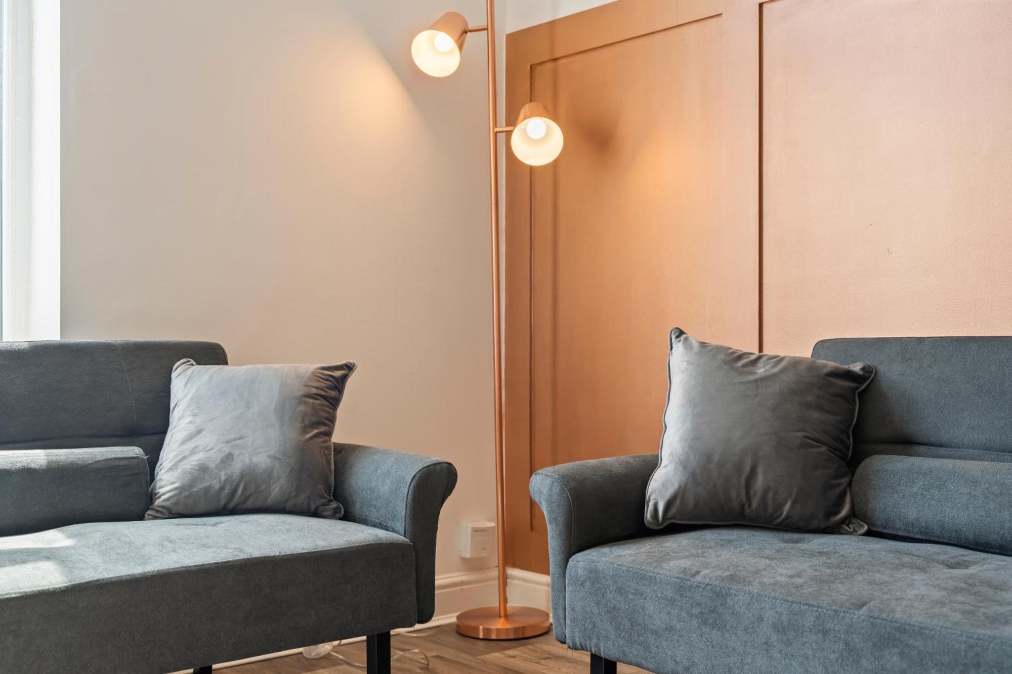 Bronze Haven - A Luxe And Cozy Stay In 버밍엄 외부 사진